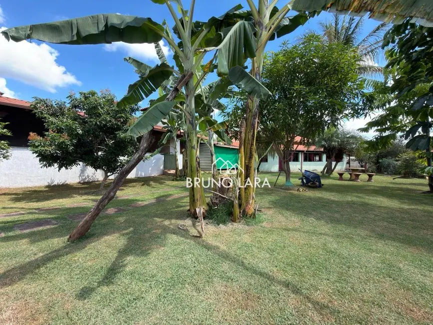 Foto 3 de Casa com 3 quartos à venda, 1000m2 em Igarape - MG