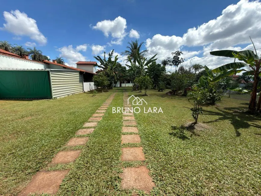 Foto 2 de Casa com 3 quartos à venda, 1000m2 em Igarape - MG