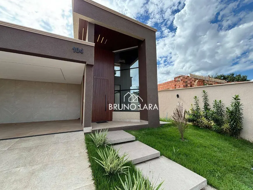 Foto 2 de Casa de Condomínio com 3 quartos à venda, 360m2 em Igarape - MG