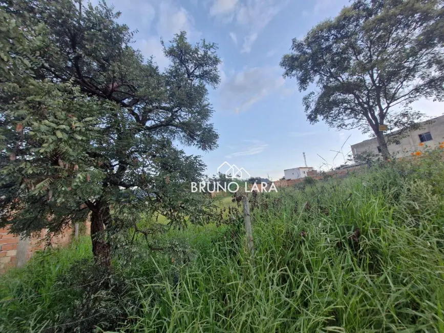 Foto 2 de Terreno / Lote à venda, 360m2 em Igarape - MG