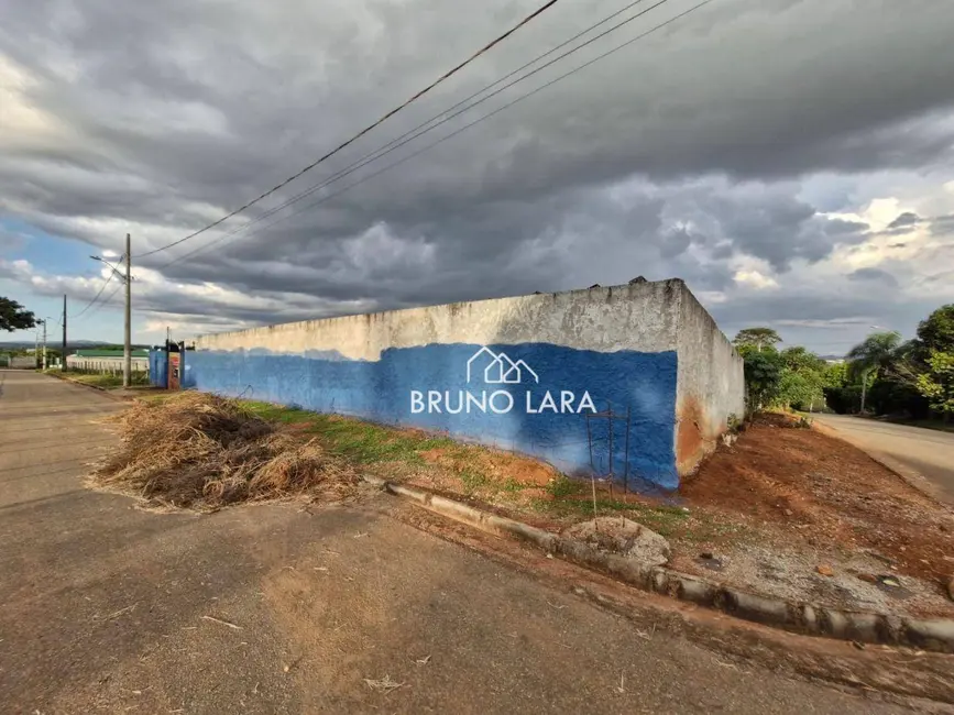 Foto 2 de Terreno / Lote à venda, 1003m2 em Igarape - MG