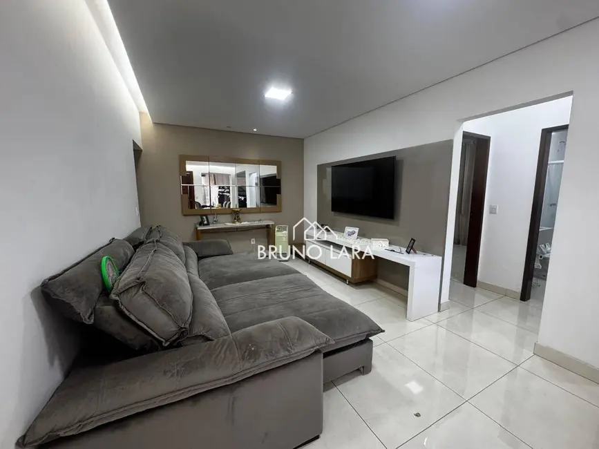 Foto 2 de Casa com 3 quartos para alugar, 230m2 em Igarape - MG