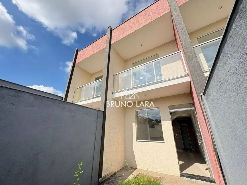 Foto 1 de Casa com 2 quartos à venda, 100m2 em Monte Verde, Betim - MG