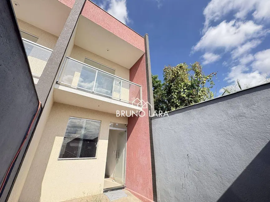 Foto 1 de Casa com 2 quartos à venda, 100m2 em Monte Verde, Betim - MG