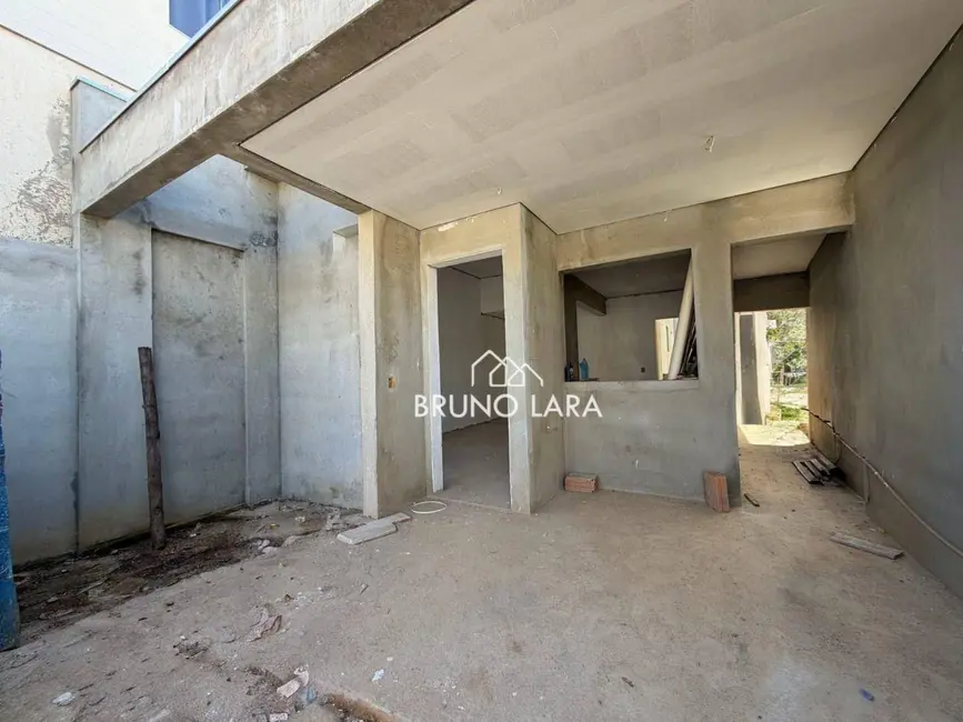 Foto 1 de Casa com 3 quartos à venda, 180m2 em Tereza Cristina, Sao Joaquim De Bicas - MG