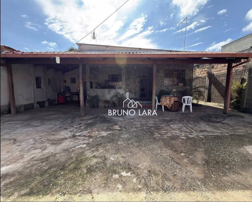 Foto 2 de Casa com 3 quartos à venda, 360m2 em Igarape - MG