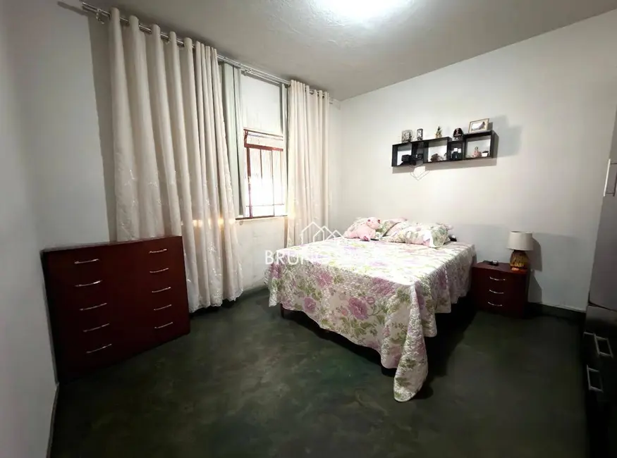 Foto 6 de Casa com 3 quartos à venda, 360m2 em Igarape - MG