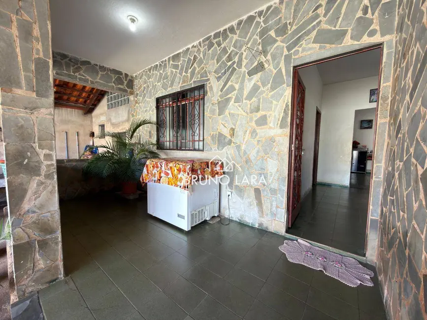 Foto 3 de Casa com 3 quartos à venda, 360m2 em Igarape - MG