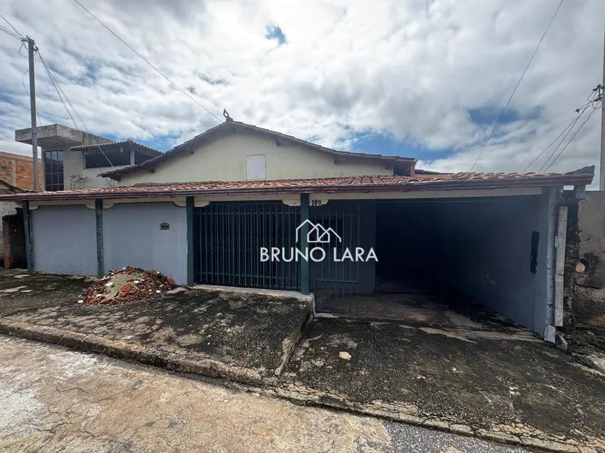 Foto 1 de Casa com 3 quartos para alugar, 360m2 em Igarape - MG