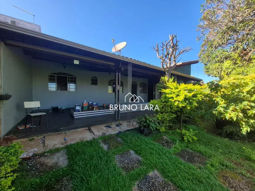 Foto 1 de Casa com 3 quartos à venda, 720m2 em Igarape - MG