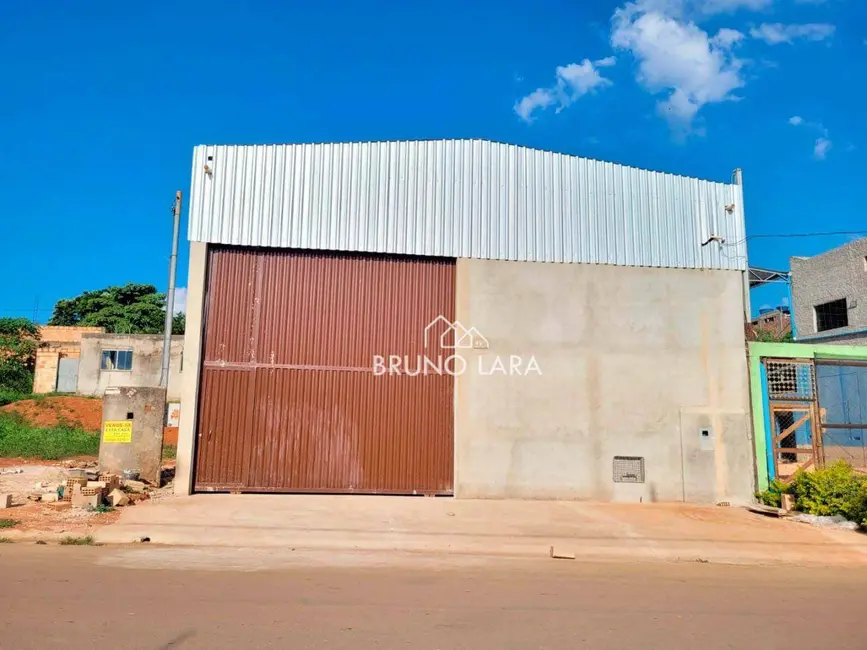 Foto 1 de Armazém / Galpão para alugar, 360m2 em Igarape - MG