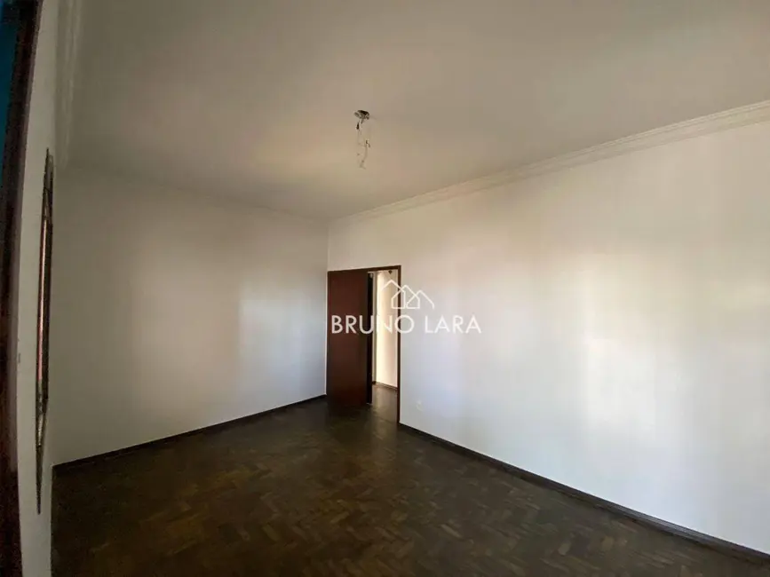 Casa com 3 quartos à venda, 360m2 em Brasiléia, Betim - MG - imagem 9 Foto 9 de Casa com 3 quartos à venda, 360m2 em Brasiléia, Betim - MG
