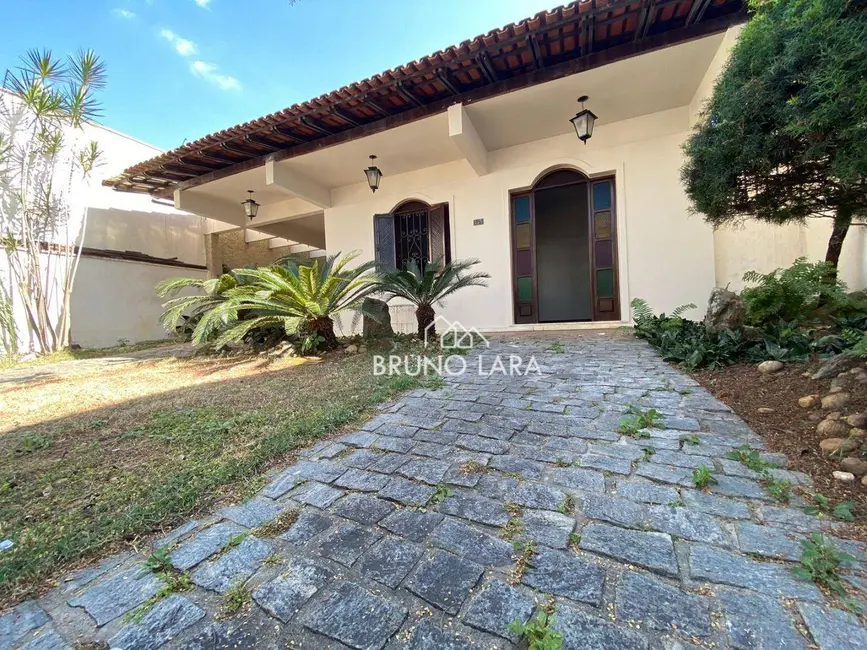 Casa com 3 quartos à venda, 360m2 em Brasiléia, Betim - MG - imagem 3 Foto 3 de Casa com 3 quartos à venda, 360m2 em Brasiléia, Betim - MG