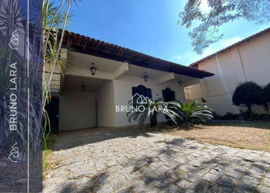 Casa com 3 quartos à venda, 360m2 em Brasiléia, Betim - MG - imagem 1 Foto 1 de Casa com 3 quartos à venda, 360m2 em Brasiléia, Betim - MG