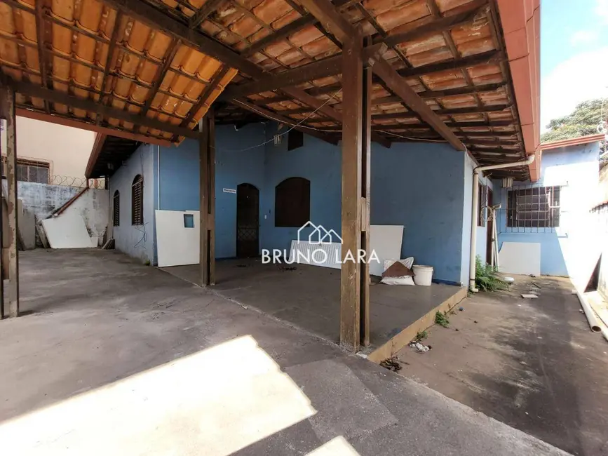 Foto 2 de Casa com 3 quartos para alugar, 180m2 em Centro, Igarape - MG
