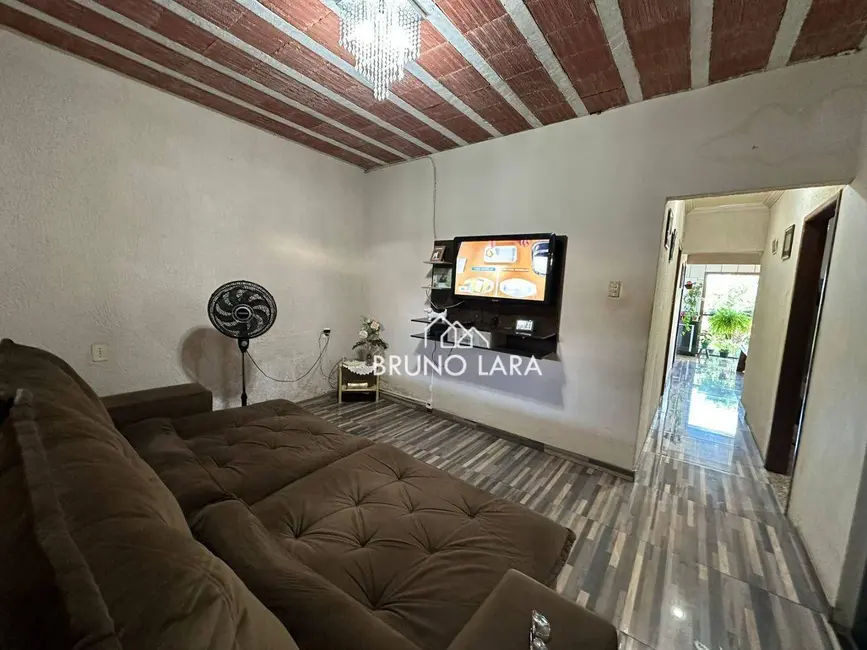 Foto 1 de Casa com 3 quartos à venda, 360m2 em Igarape - MG