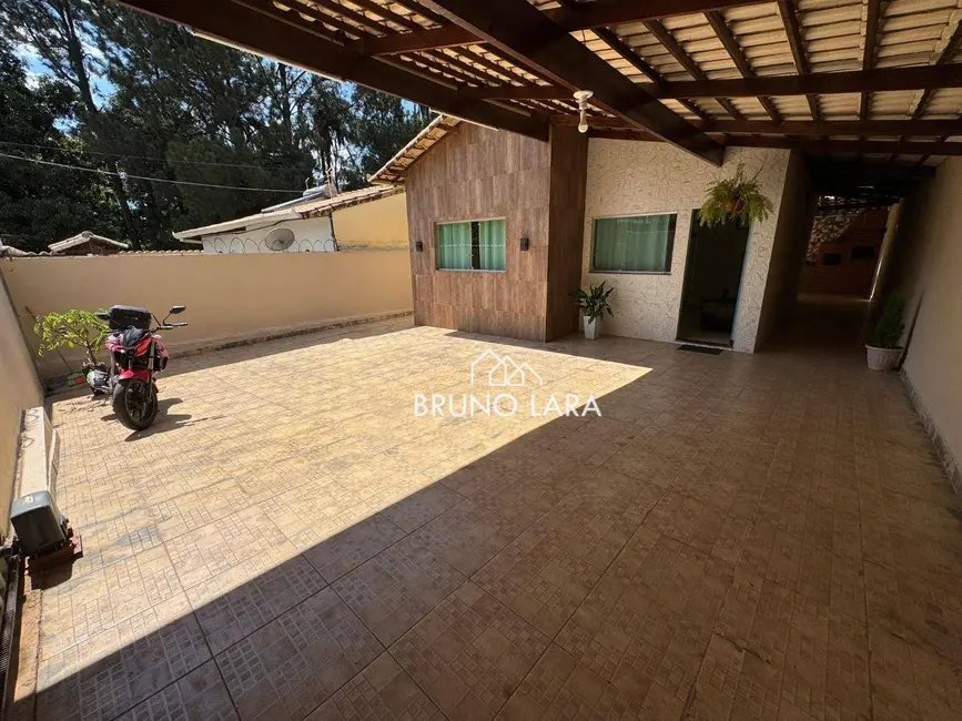 Foto 3 de Casa com 2 quartos à venda, 180m2 em Sao Joaquim De Bicas - MG
