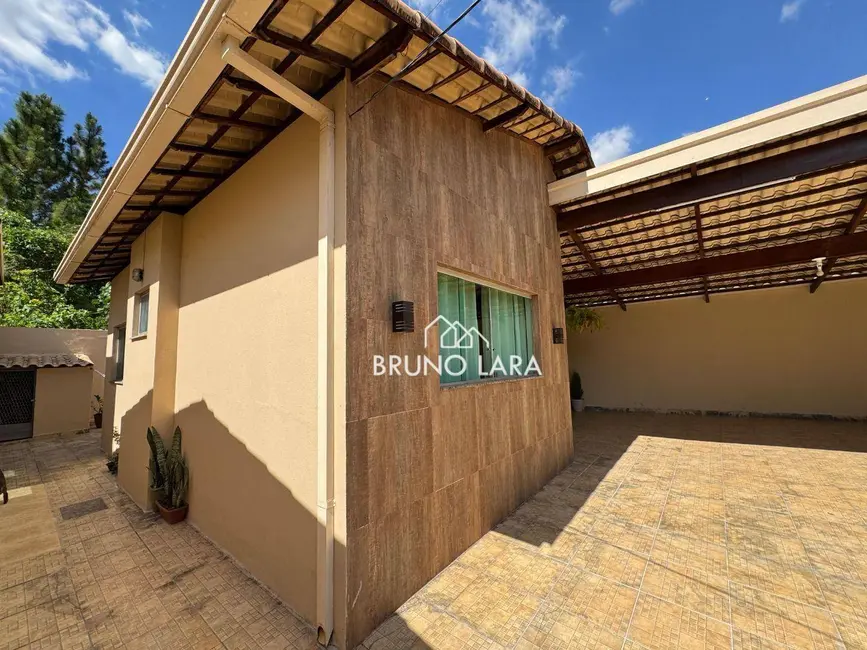 Foto 2 de Casa com 2 quartos à venda, 180m2 em Sao Joaquim De Bicas - MG