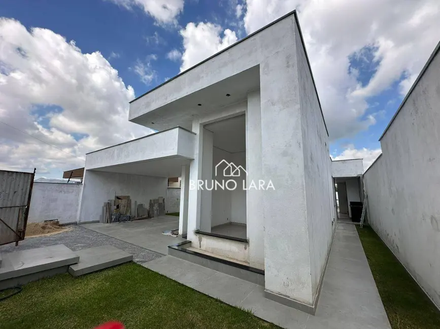 Foto 2 de Casa com 3 quartos à venda, 360m2 em Igarape - MG