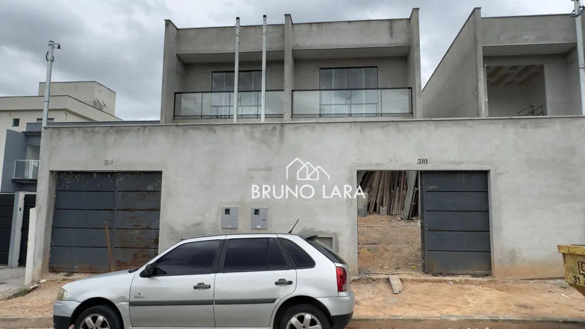 Foto 2 de Casa com 3 quartos à venda, 207m2 em Vila Verde, Betim - MG