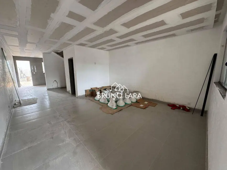 Casa com 3 quartos à venda, 207m2 em Vila Verde, Betim - MG - imagem 4 Foto 4 de Casa com 3 quartos à venda, 207m2 em Vila Verde, Betim - MG