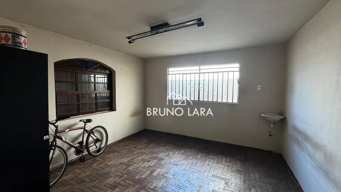 Foto 8 de Casa com 3 quartos para alugar, 360m2 em Centro, Igarape - MG