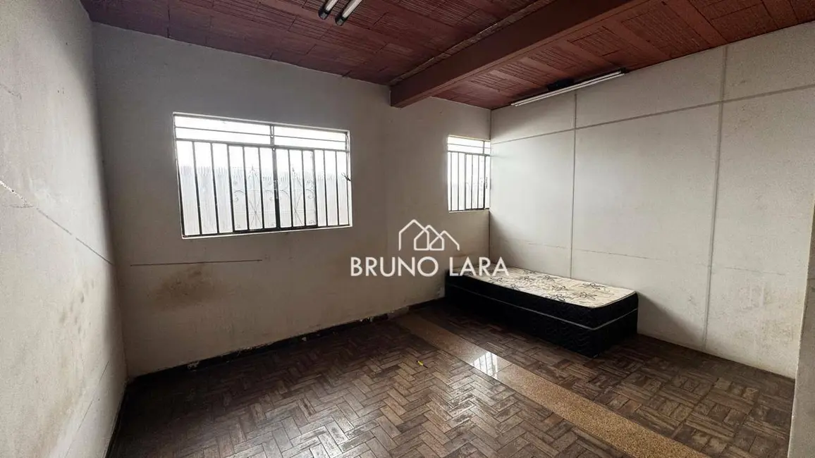 Foto 5 de Casa com 3 quartos para alugar, 360m2 em Centro, Igarape - MG