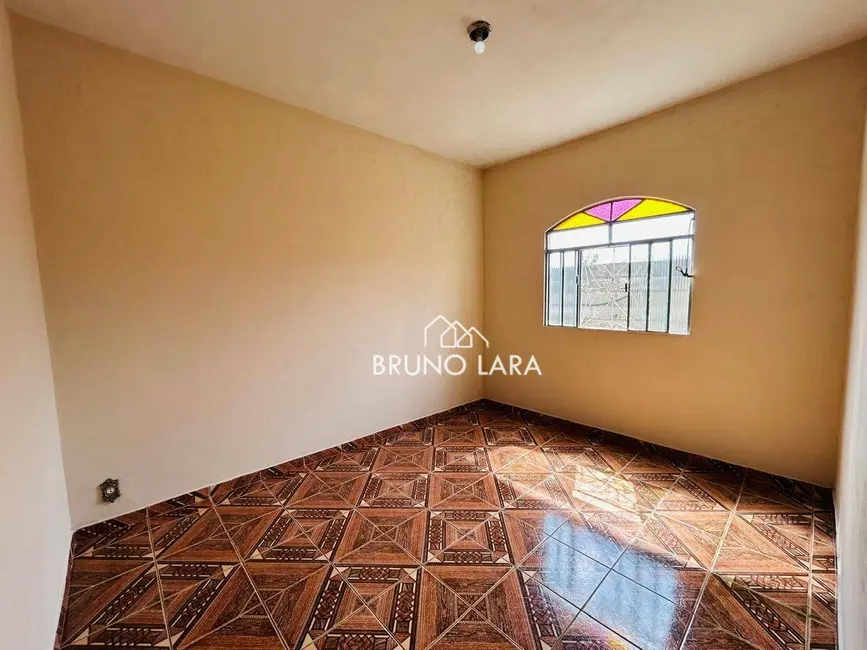 Foto 1 de Casa com 3 quartos à venda, 360m2 em Igarape - MG
