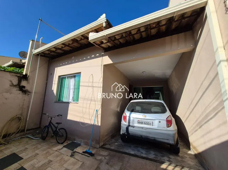 Casa com 2 quartos à venda, 120m2 em Marimbá, Betim - MG - imagem 4 Foto 4 de Casa com 2 quartos à venda, 120m2 em Marimbá, Betim - MG