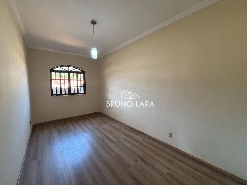 Foto 8 de Casa com 3 quartos à venda, 360m2 em Sao Joaquim De Bicas - MG