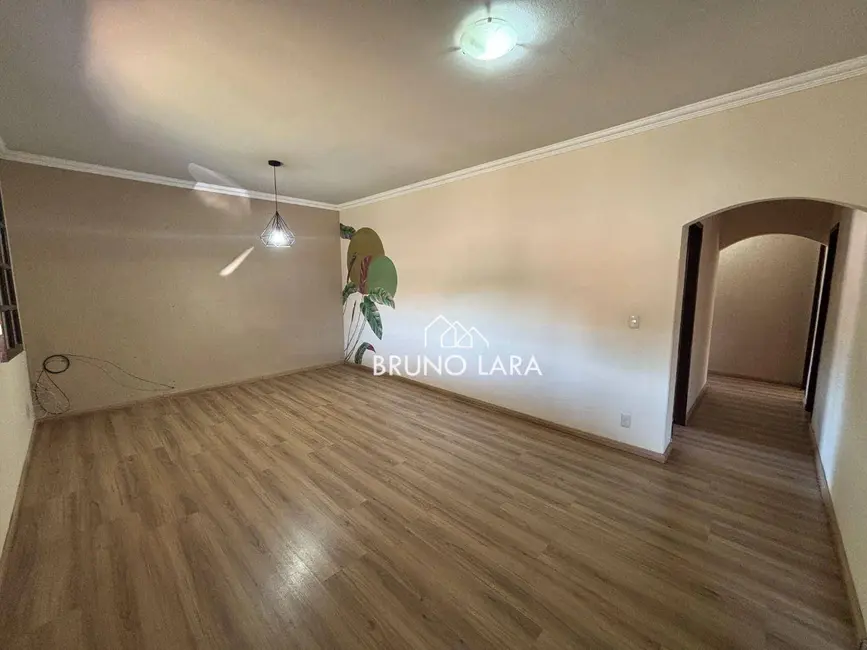 Foto 5 de Casa com 3 quartos à venda, 360m2 em Sao Joaquim De Bicas - MG