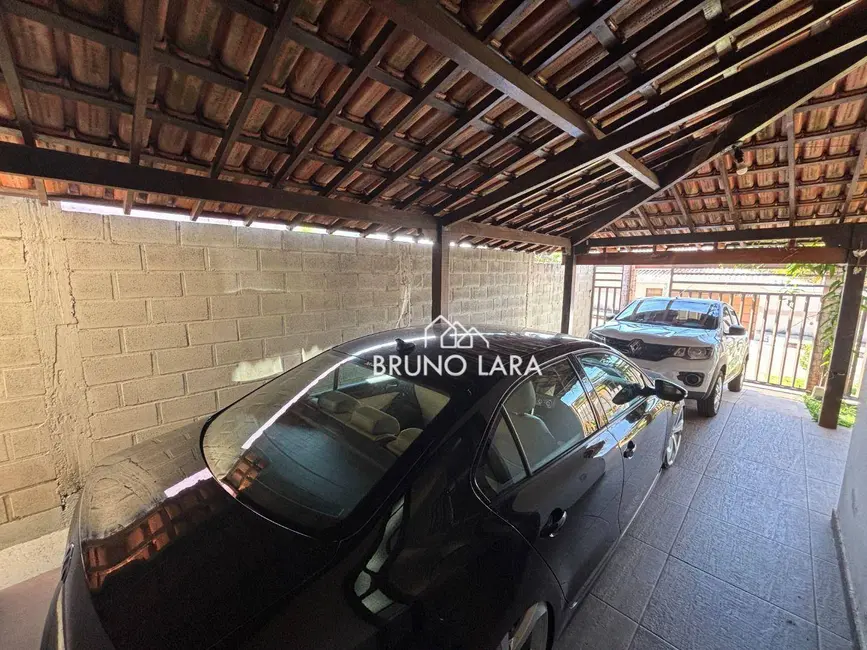 Foto 2 de Casa com 3 quartos à venda, 360m2 em Sao Joaquim De Bicas - MG