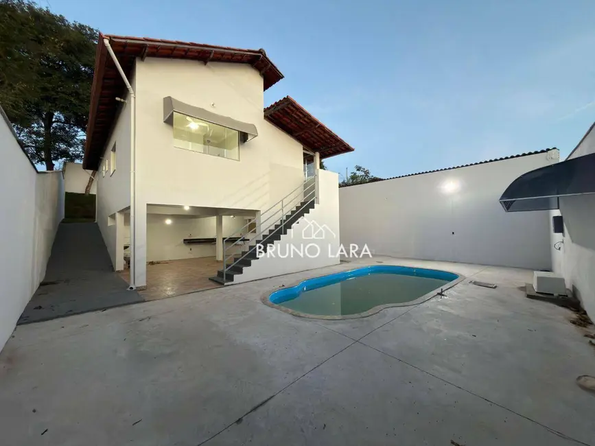 Foto 2 de Casa com 3 quartos à venda, 360m2 em Sao Joaquim De Bicas - MG