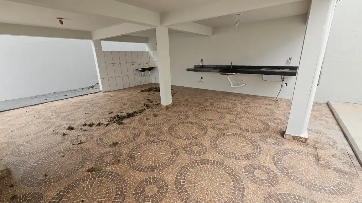 Foto 5 de Casa com 3 quartos à venda, 360m2 em Sao Joaquim De Bicas - MG