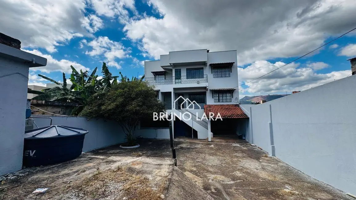 Casa com 5 quartos para alugar, 322m2 em Centro, Igarape - MG - imagem 1 Foto 1 de Casa com 5 quartos para alugar, 322m2 em Centro, Igarape - MG
