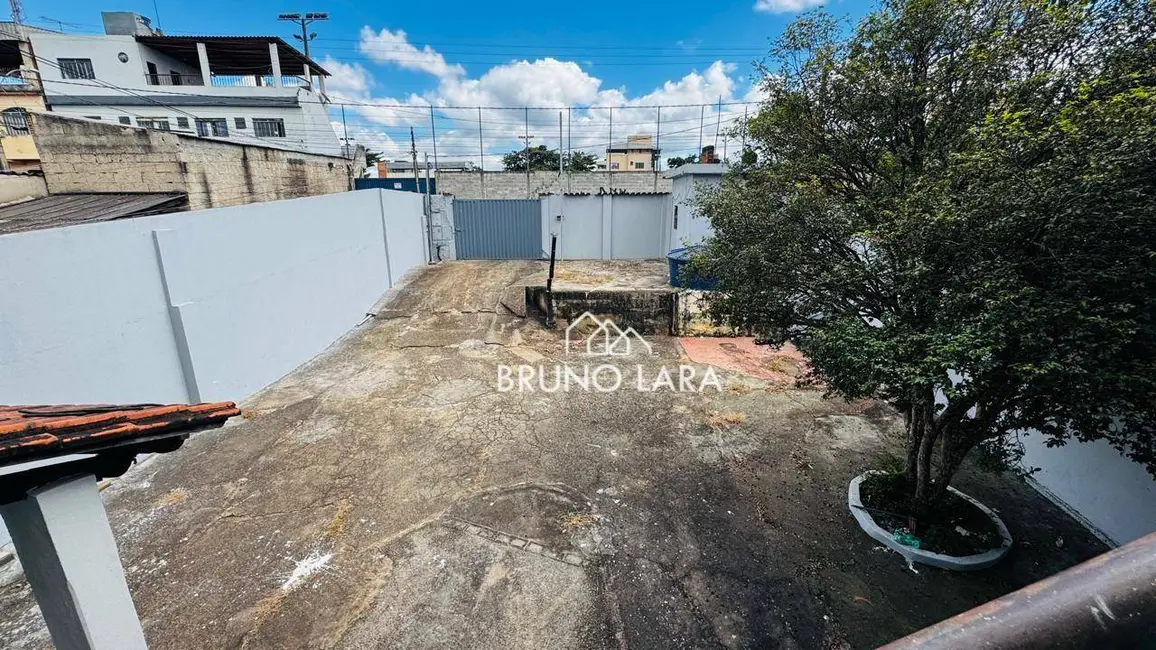 Casa com 5 quartos para alugar, 322m2 em Centro, Igarape - MG - imagem 7 Foto 7 de Casa com 5 quartos para alugar, 322m2 em Centro, Igarape - MG