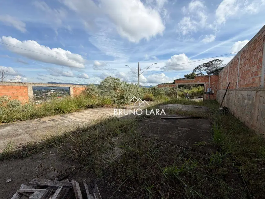 Foto 2 de Terreno / Lote à venda, 300m2 em Sao Joaquim De Bicas - MG