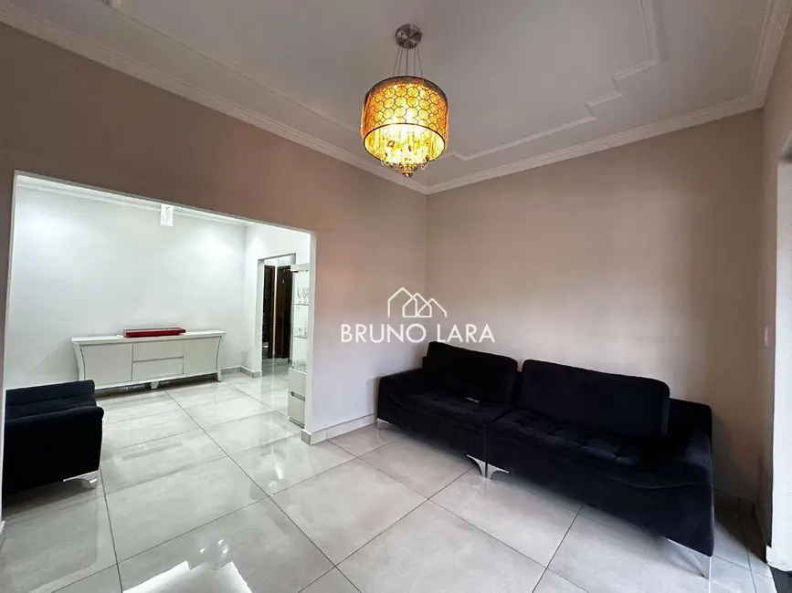 Foto 4 de Casa com 3 quartos para alugar, 360m2 em Centro, Igarape - MG