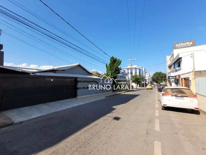 Foto 2 de Casa com 3 quartos para alugar, 360m2 em Centro, Igarape - MG