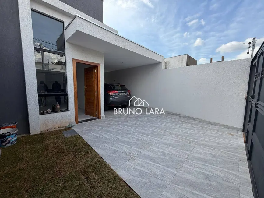 Foto 1 de Casa com 3 quartos para alugar, 180m2 em Igarape - MG