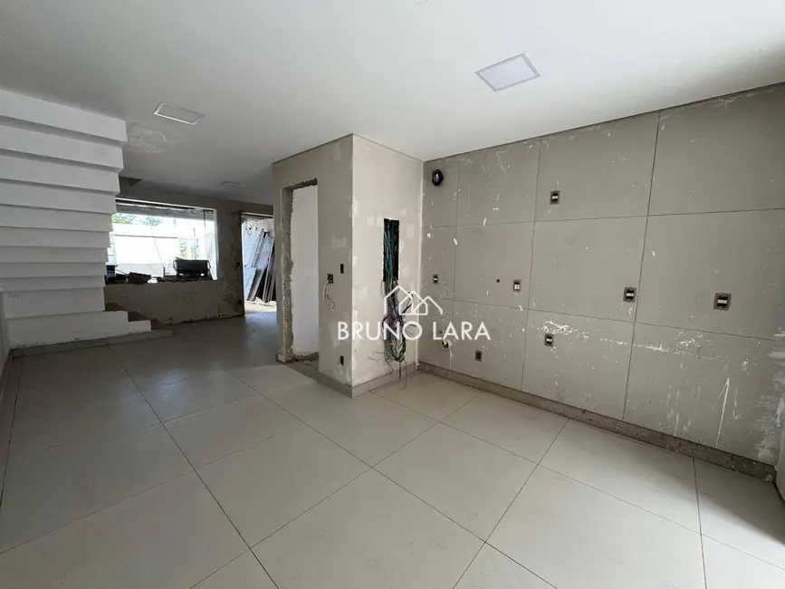 Casa com 3 quartos à venda, 180m2 em Guarujá Mansões, Betim - MG - imagem 5 Foto 5 de Casa com 3 quartos à venda, 180m2 em Guarujá Mansões, Betim - MG