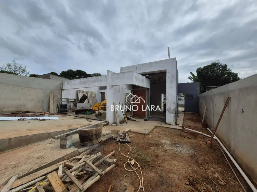 Foto 1 de Casa com 3 quartos à venda, 360m2 em Igarape - MG