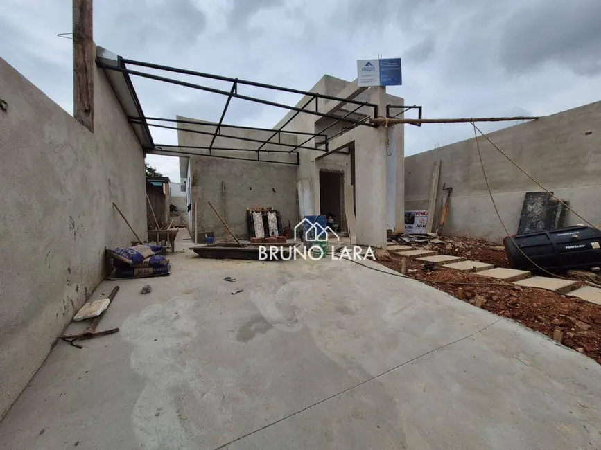 Foto 1 de Casa com 3 quartos à venda, 300m2 em Igarape - MG