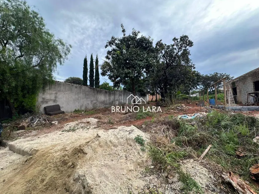 Foto 2 de Terreno / Lote à venda, 360m2 em Igarape - MG