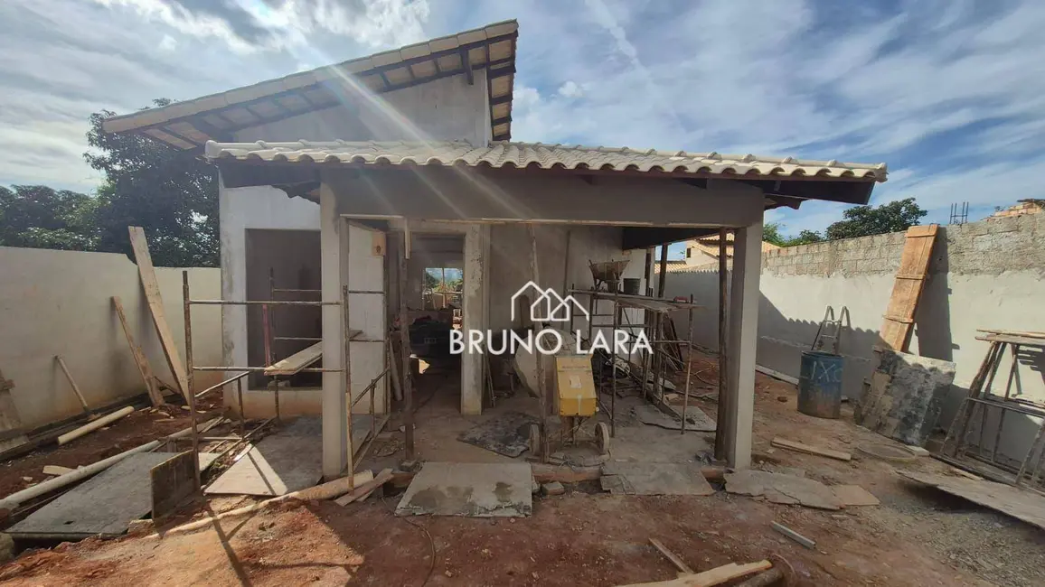 Foto 2 de Casa com 3 quartos à venda, 360m2 em Igarape - MG