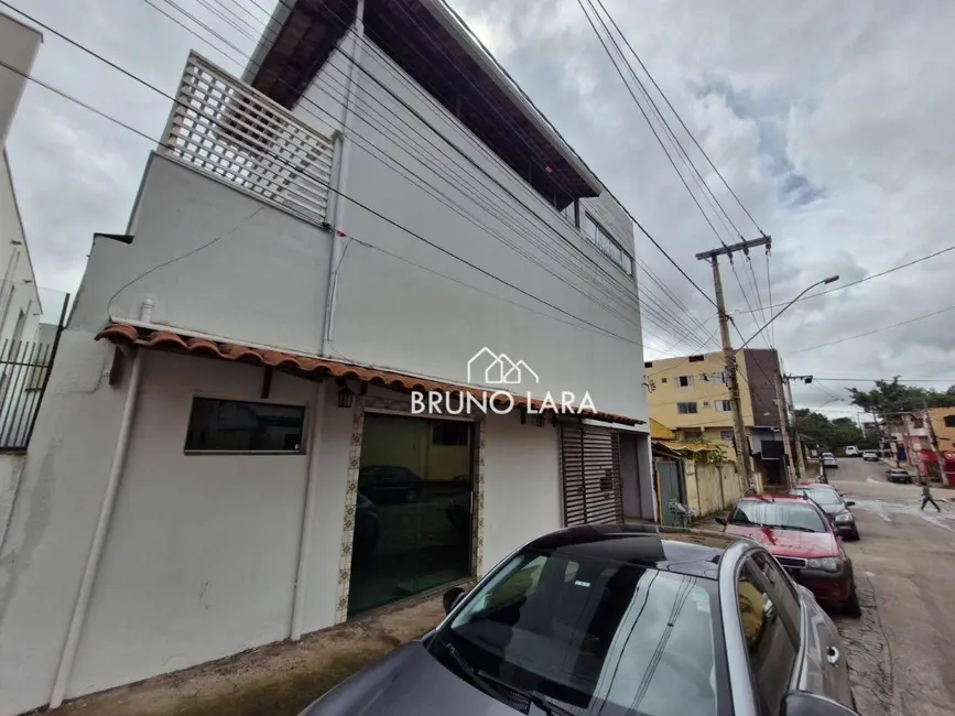 Foto 2 de Casa com 8 quartos à venda, 315m2 em Centro, Igarape - MG