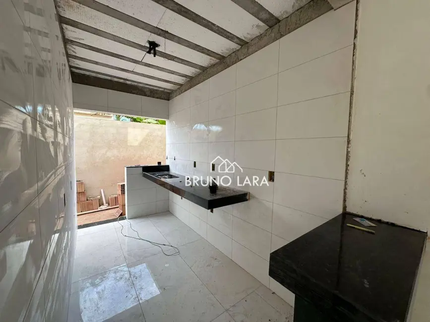 Foto 4 de Casa com 2 quartos à venda, 120m2 em Sao Joaquim De Bicas - MG