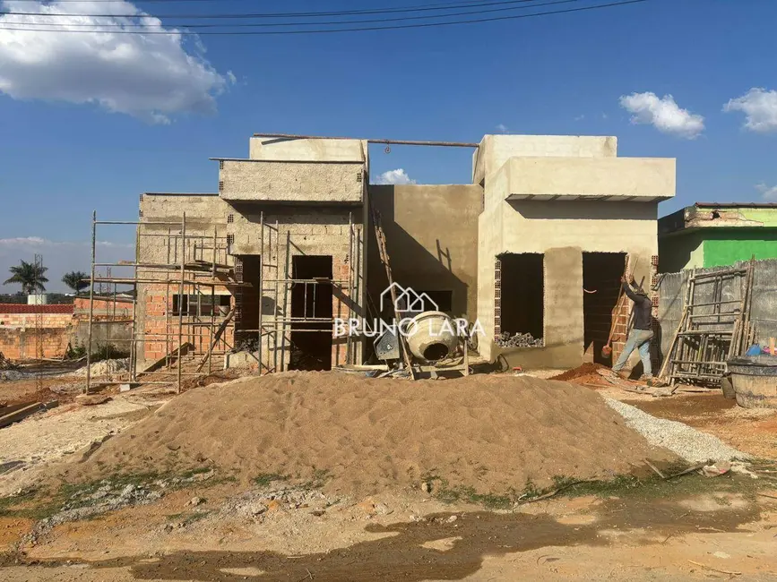 Casa com 3 quartos à venda, 180m2 em Igarape - MG - imagem 2 Foto 2 de Casa com 3 quartos à venda, 180m2 em Igarape - MG