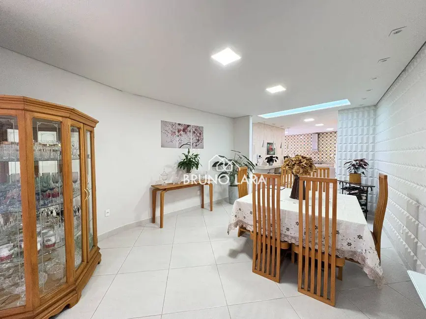 Foto 8 de Casa com 4 quartos à venda, 360m2 em Jardim Brasília, Betim - MG
