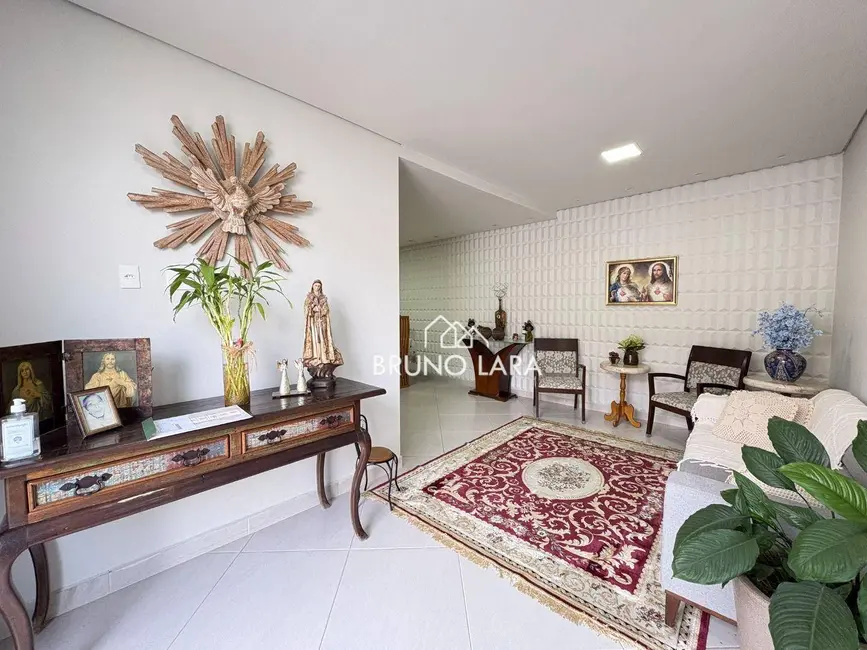 Foto 7 de Casa com 4 quartos à venda, 360m2 em Jardim Brasília, Betim - MG